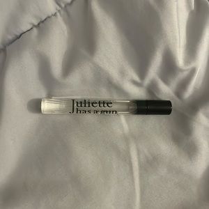 Juliette has a gun vanilla vibes sample perfume